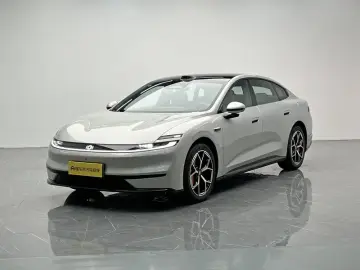 2026 Changan Qiyuan A06 с пробегом 200 км