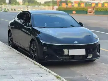 2024 Changan Qiyuan A07 с пробегом 18 000 км