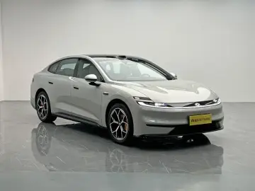 2026 Changan Qiyuan A06 с пробегом 200 км