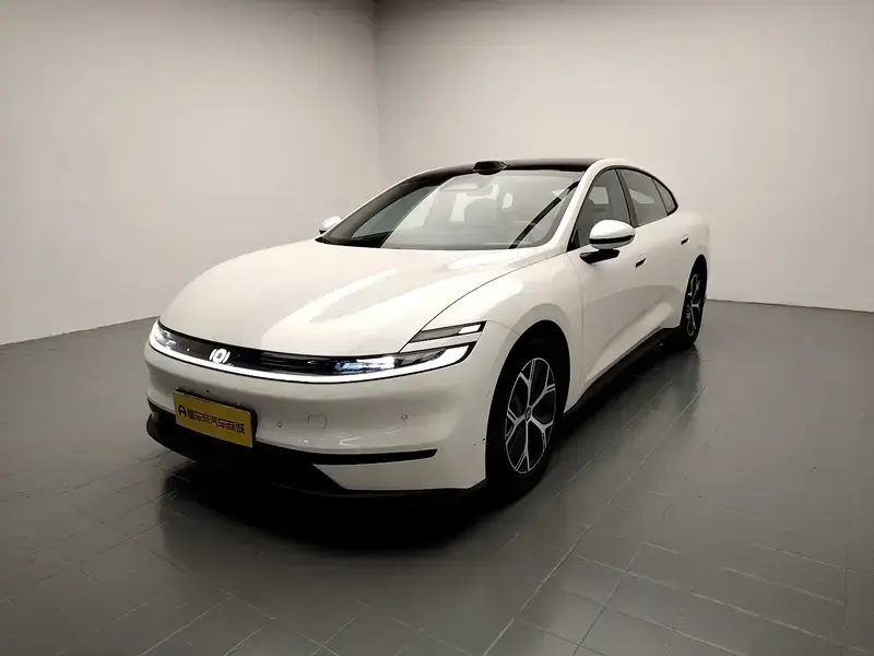2026 Changan Qiyuan A06 с пробегом 16 000 км