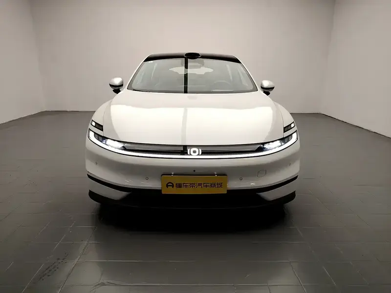 2026 Changan Qiyuan A06 с пробегом 16 000 км