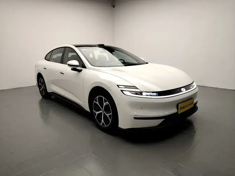 2026 Changan Qiyuan A06 с пробегом 16 000 км
