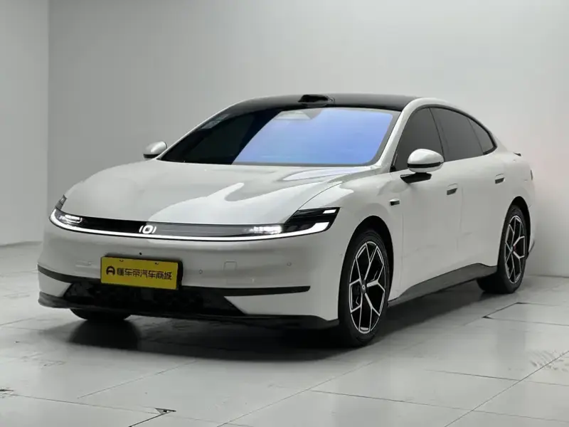 2026 Changan Qiyuan A06 с пробегом 15 100 км
