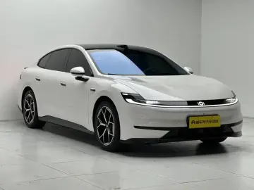 2026 Changan Qiyuan A06 с пробегом 15 100 км