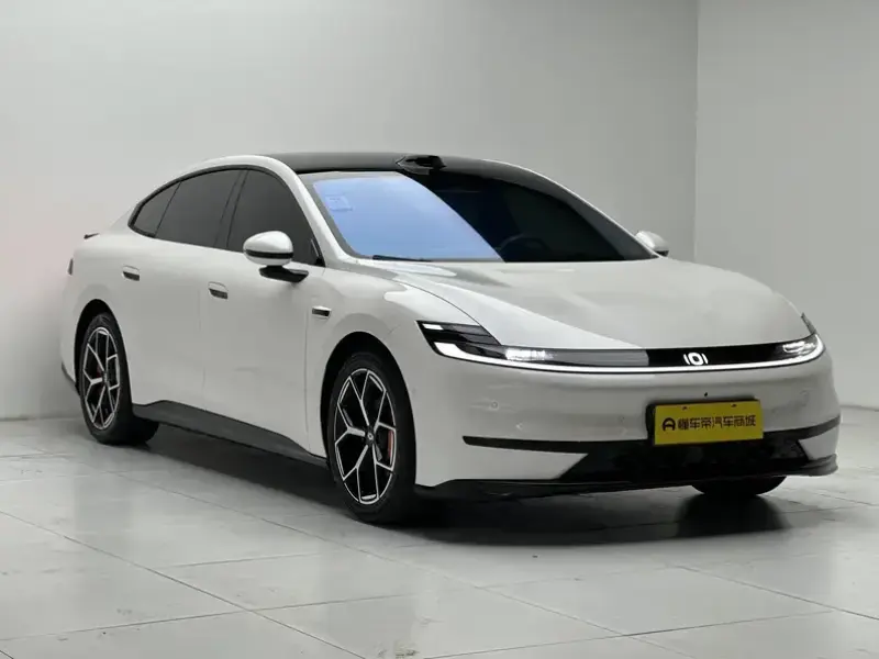 2026 Changan Qiyuan A06 с пробегом 15 100 км