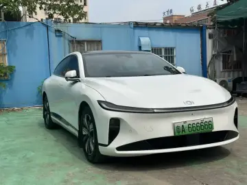 2023 Changan Qiyuan A07 с пробегом 35 000 км