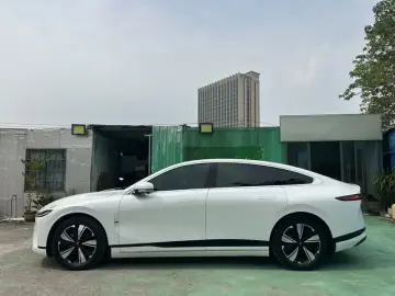 2023 Changan Qiyuan A07 с пробегом 35 000 км