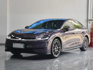 2026 Changan Qiyuan A06 с пробегом 5 000 км