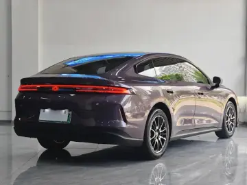 2026 Changan Qiyuan A06 с пробегом 5 000 км