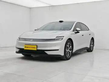 2026 Changan Qiyuan A06 с пробегом 1 700 км