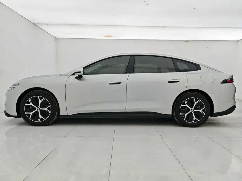 2026 Changan Qiyuan A06 с пробегом 1 700 км