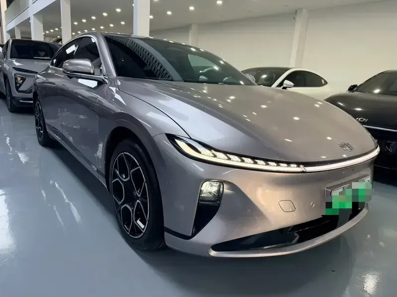 2025 Changan Qiyuan A07 с пробегом 28 000 км
