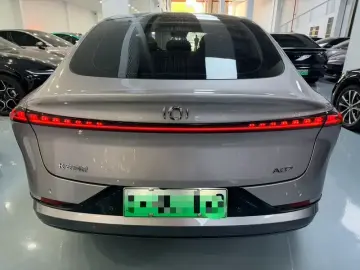 2025 Changan Qiyuan A07 с пробегом 28 000 км