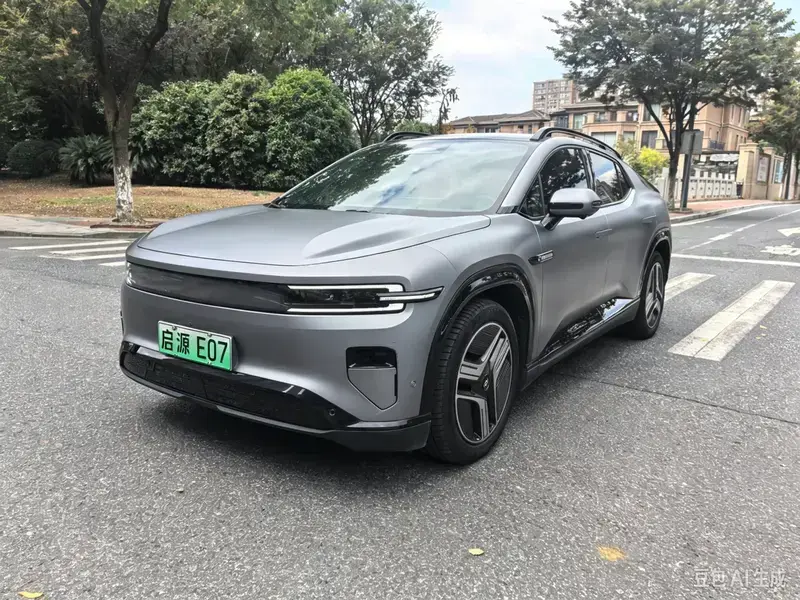 2025 Changan Qiyuan E07 с пробегом 20 000 км