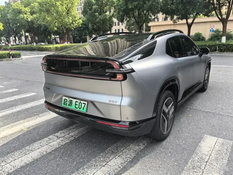 2025 Changan Qiyuan E07 с пробегом 20 000 км