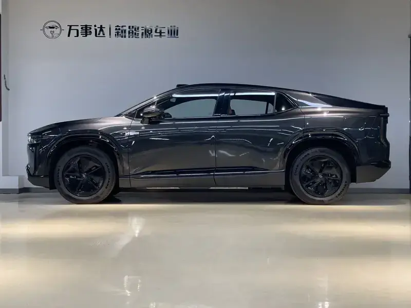 2024 Changan Qiyuan E07 с пробегом 100 км