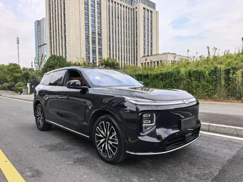 2025 Changan Qiyuan Q07 с пробегом 20 000 км
