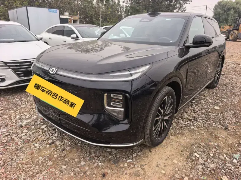 2025 Changan Qiyuan Q07 с пробегом 800 км