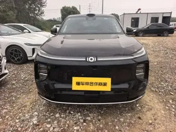 2025 Changan Qiyuan Q07 с пробегом 800 км