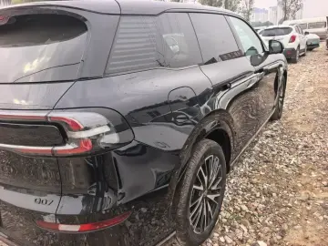 2025 Changan Qiyuan Q07 с пробегом 800 км