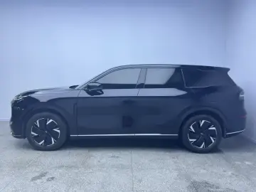 2025 Changan Qiyuan Q07 с пробегом 27 700 км