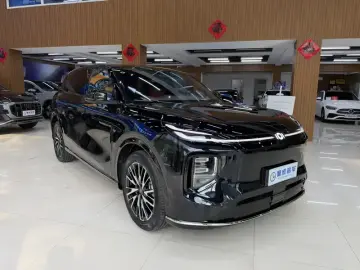 2025 Changan Qiyuan Q07 с пробегом 12 000 км