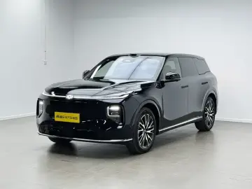 2025 Changan Qiyuan Q07 с пробегом 2 000 км