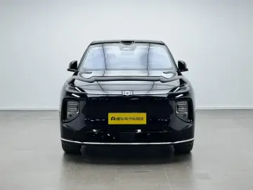 2025 Changan Qiyuan Q07 с пробегом 2 000 км