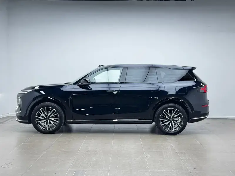 2025 Changan Qiyuan Q07 с пробегом 2 000 км