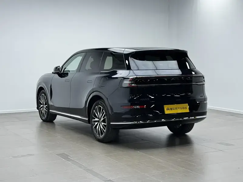 2025 Changan Qiyuan Q07 с пробегом 2 000 км