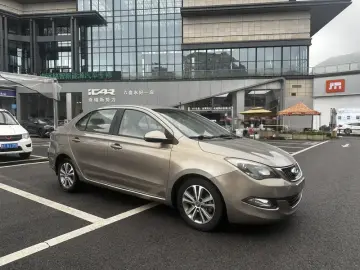 2015 Chery Arrizo 3 с пробегом 130 000 км