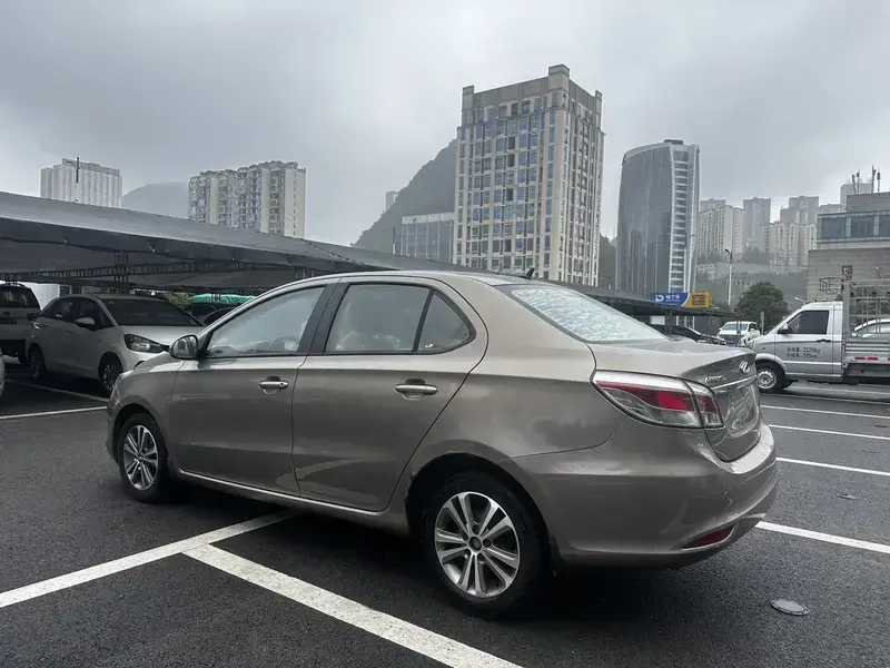 2015 Chery Arrizo 3 с пробегом 130 000 км