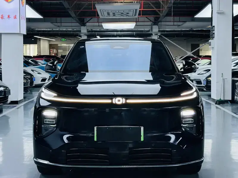 2025 Changan Qiyuan Q07 с пробегом 17 000 км