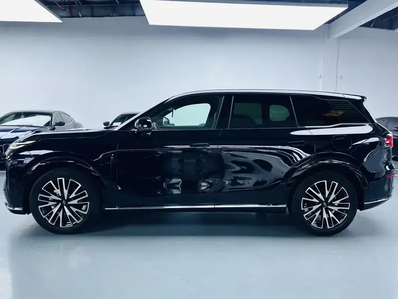 2025 Changan Qiyuan Q07 с пробегом 17 000 км
