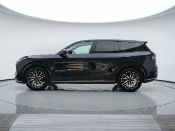 2025 Changan Qiyuan Q07 с пробегом 20 200 км