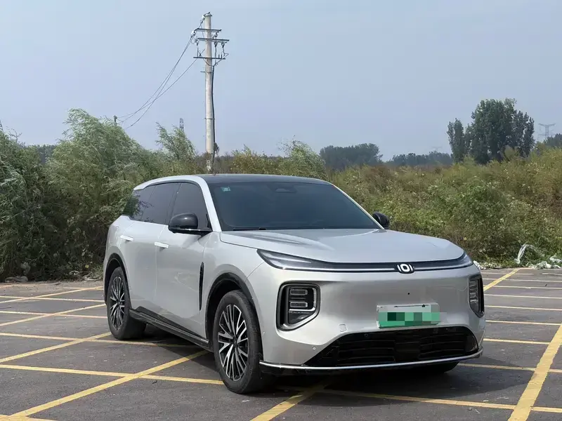2025 Changan Qiyuan Q07 с пробегом 40 000 км