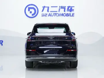 2025 Changan Qiyuan Q07 с пробегом 7 000 км