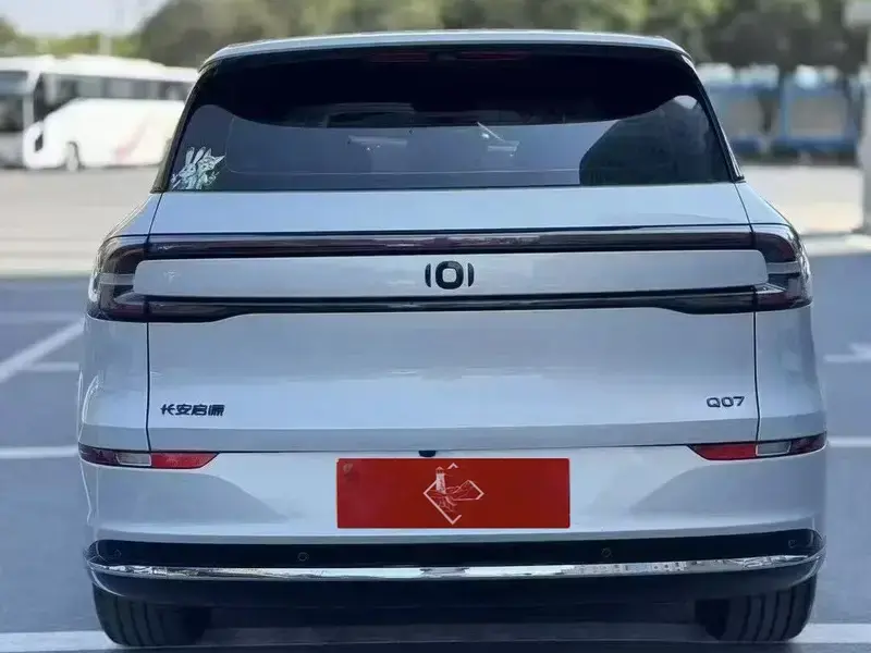 2025 Changan Qiyuan Q07 с пробегом 40 000 км