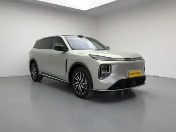 2025 Changan Qiyuan Q07 с пробегом 100 км