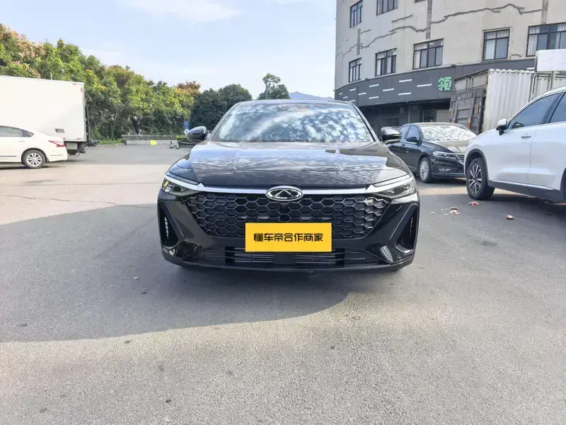 2025 Chery Arrizo 8 с пробегом 5 000 км