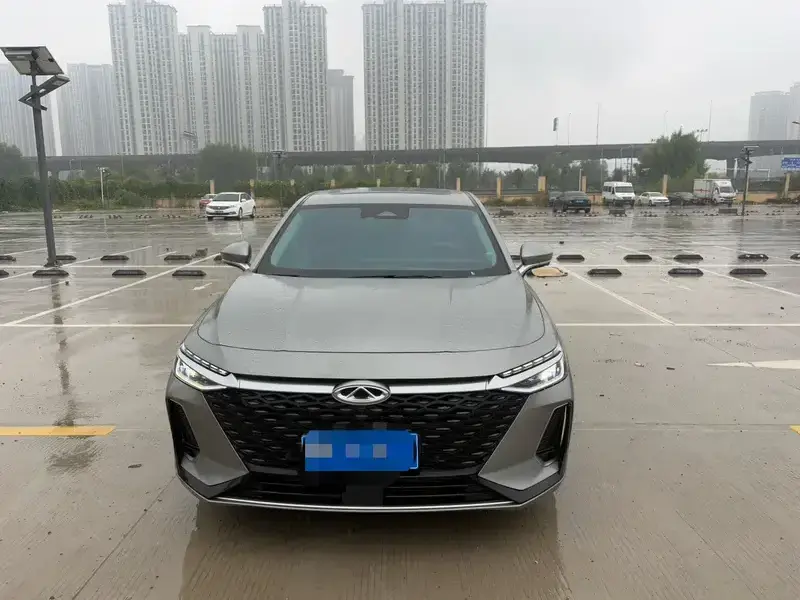 2025 Chery Arrizo 8 Pro с пробегом 6 000 км