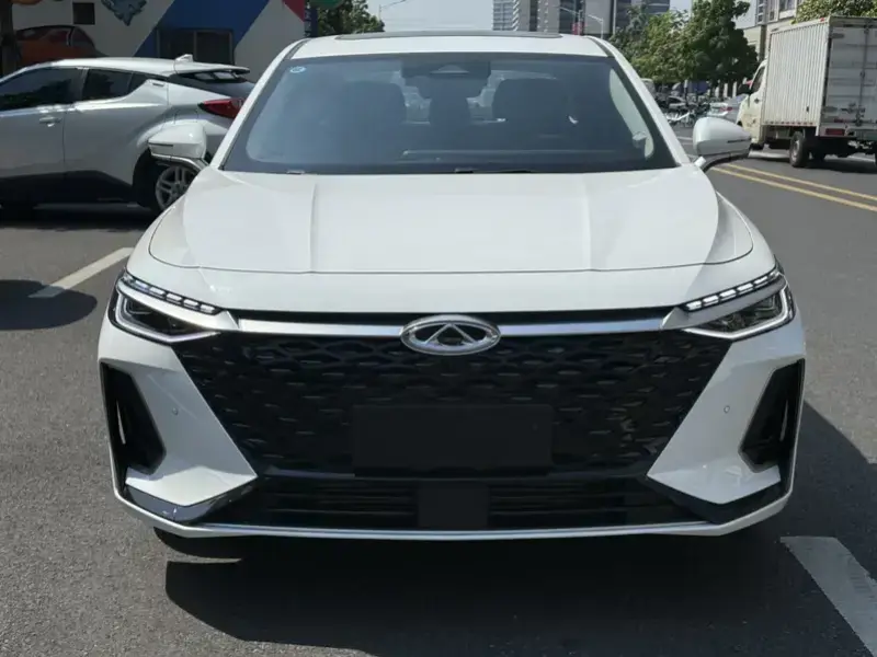 2024 Chery Arrizo 8 с пробегом 12 000 км