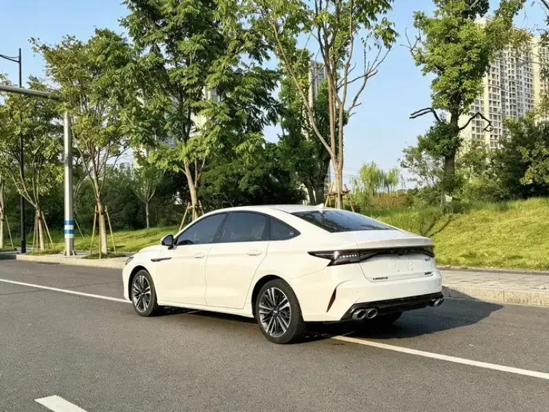 2024 Chery Arrizo 8 с пробегом 8 000 км