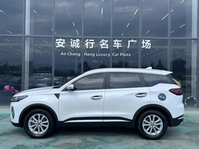 2023 Chery Tiggo 7 Plus с пробегом 33 000 км