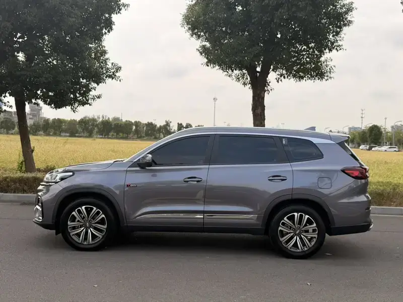 2023 Chery Tiggo 8 с пробегом 52 000 км