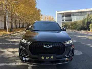 2025 Chery Tiggo 8 с пробегом 17 000 км
