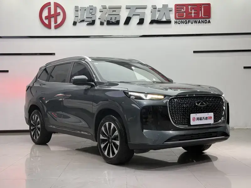 2025 Chery Tiggo 8 Plus с пробегом 12 000 км