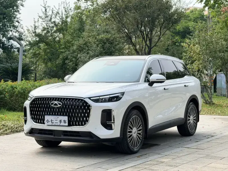 2024 Chery Tiggo 8L с пробегом 22 000 км