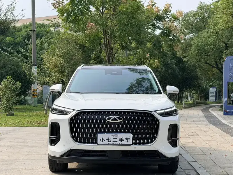 2024 Chery Tiggo 8L с пробегом 22 000 км