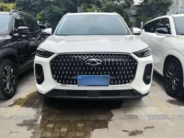 2024 Chery Tiggo 8L с пробегом 10 000 км